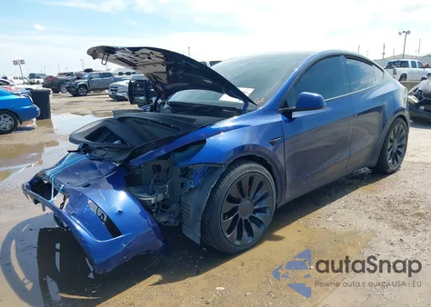 2022 Tesla Model Y Performance Dual Motor All-Wheel Drive z USA, uszkodzony, nr VIN 7SAYGDEFXNF506319